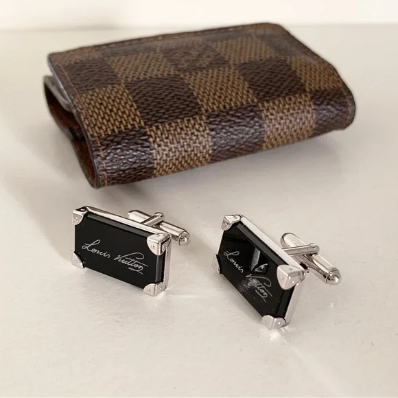 Louis Vuitton sterling silver trunk onyx cuff links in case - Picture 5 of 17